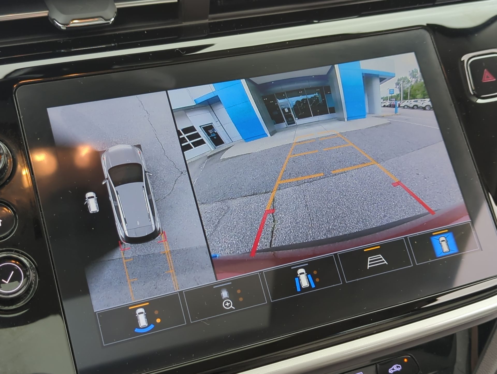 2022 Chevrolet Bolt EUV Premier photo 15
