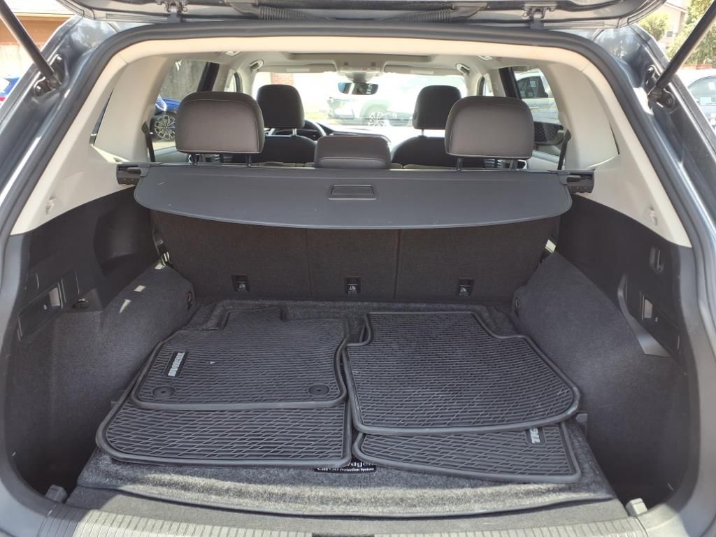 2022 Volkswagen Tiguan SE photo 6