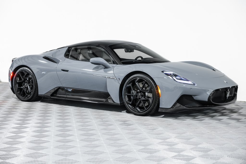 2023 Maserati MC20 Base photo 4