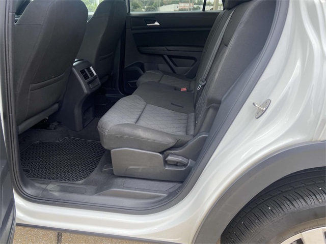 2020 Volkswagen Atlas Cross Sport photo 7