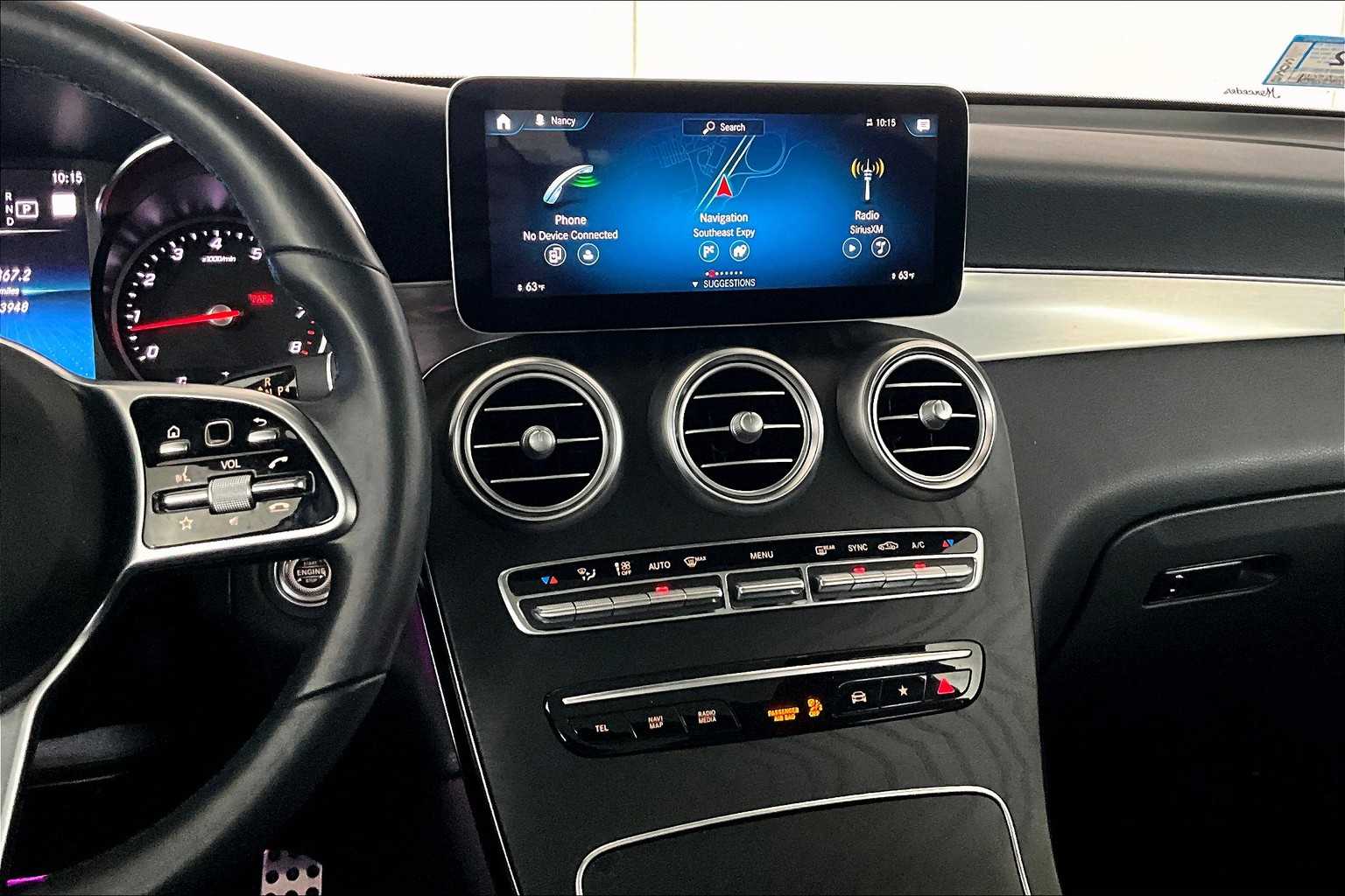 2021 Mercedes Benz GLC 300 4MATIC photo 3