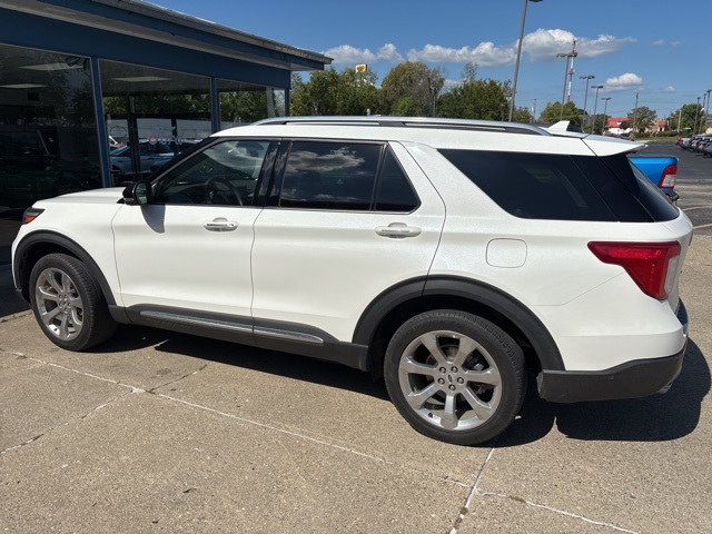 2020 Ford Explorer Platinum photo 3