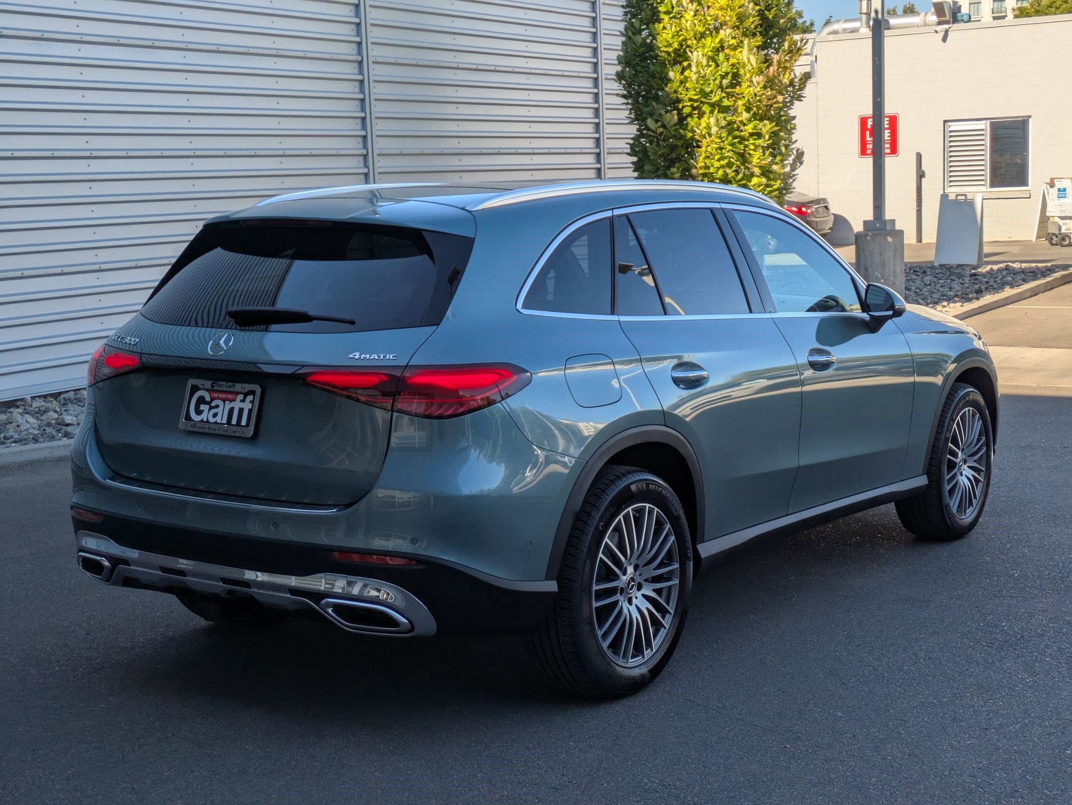 2026 Mercedes Benz GLC 300 4MATIC photo 3