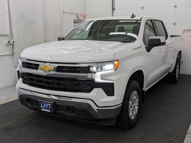 2023 Chevrolet Silverado 1500 4WD Crew Cab 147 LT w/1LT
