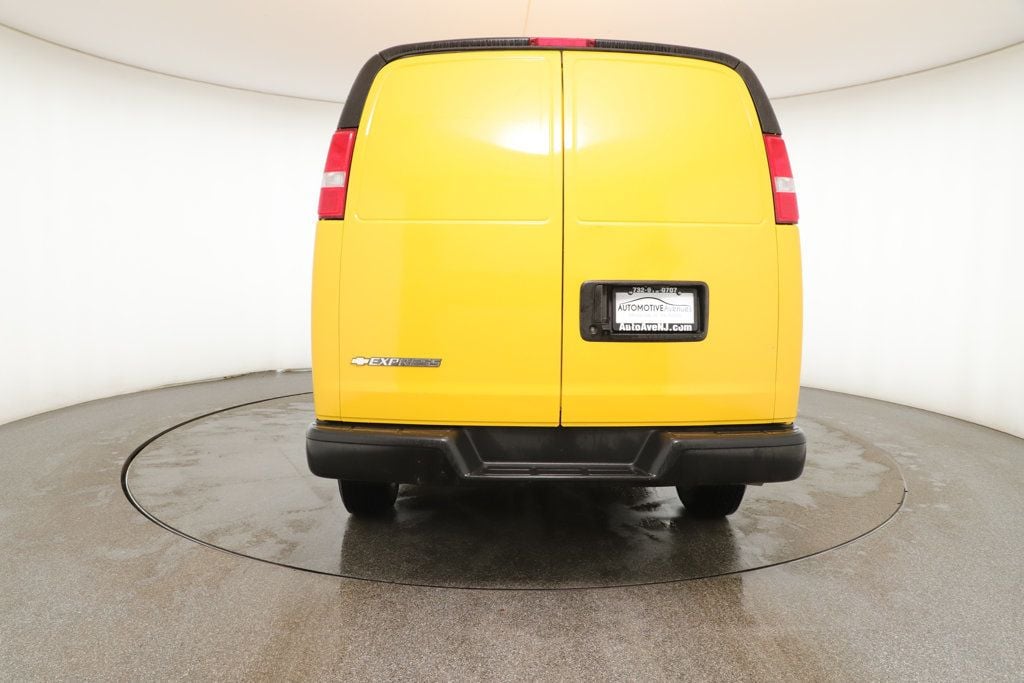 2023 Chevrolet Express Cargo 2500 Van photo 4