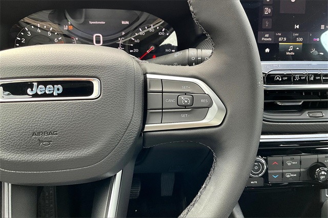 2025 Jeep Compass Latitude photo 15