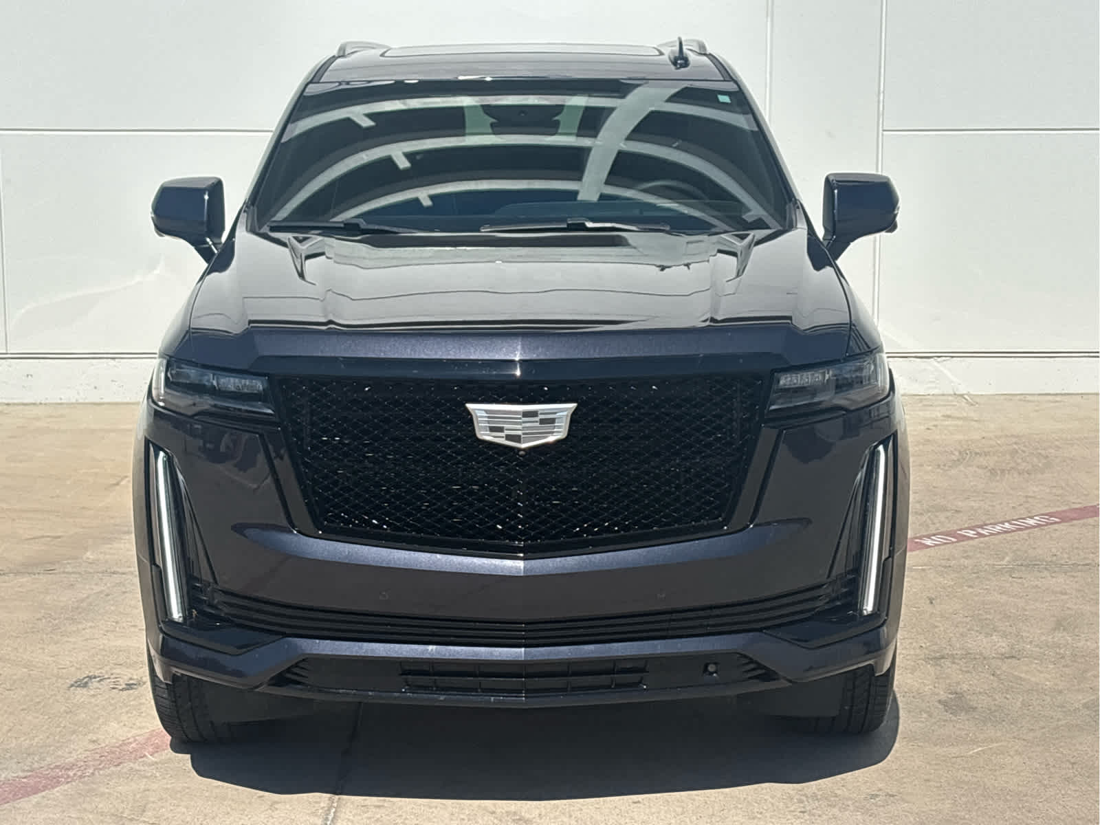 2023 Cadillac Escalade ESV Sport photo 2