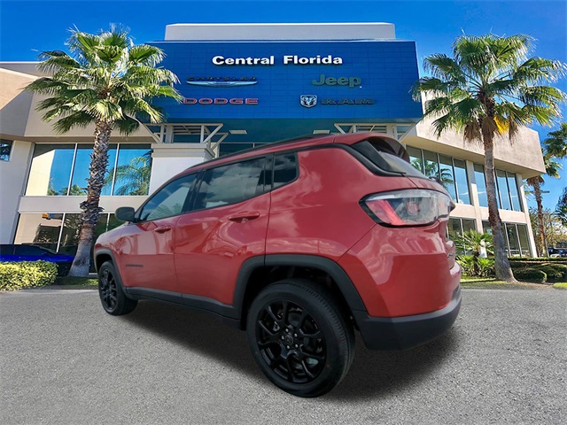2026 Jeep Compass Latitude photo 2