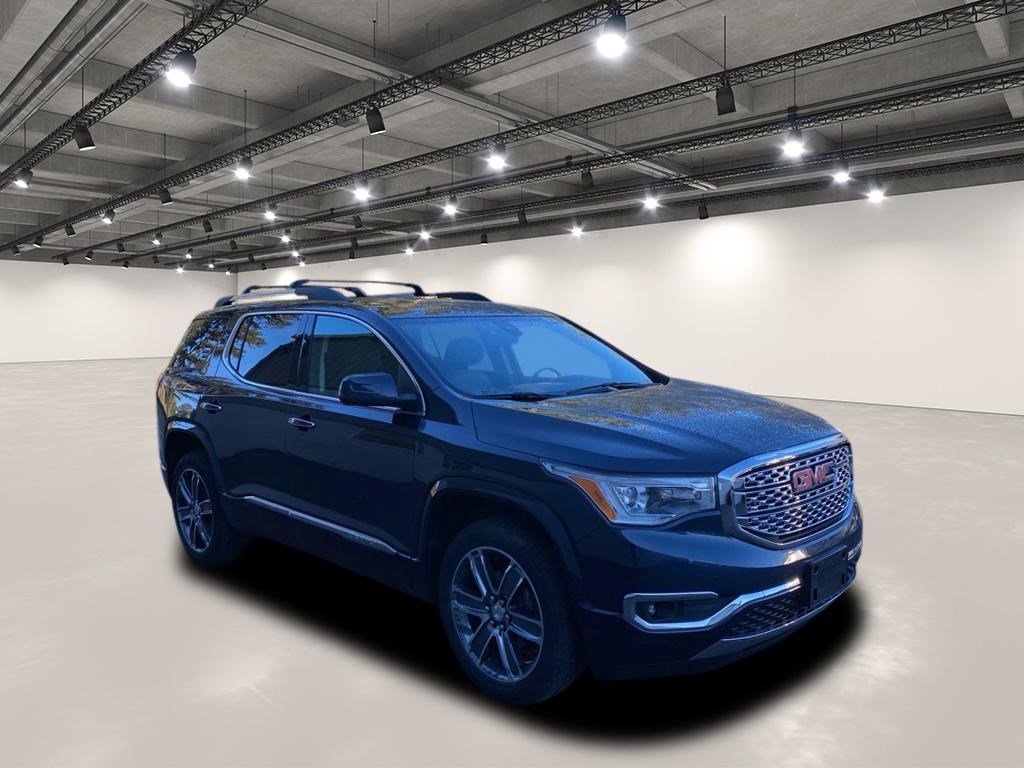 2019 GMC Acadia Denali's photo