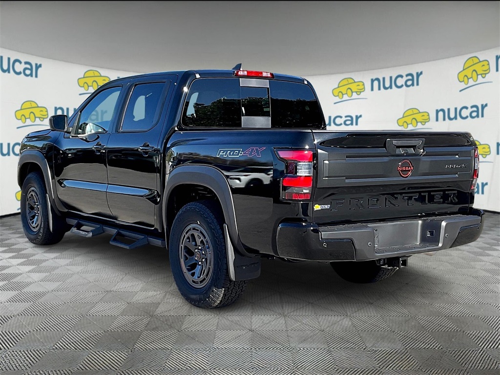 2026 Nissan Frontier Crew Cab PRO-4X photo 4