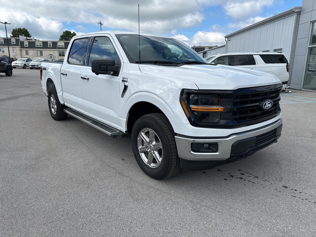 2024 Ford F-150 XLT photo 3