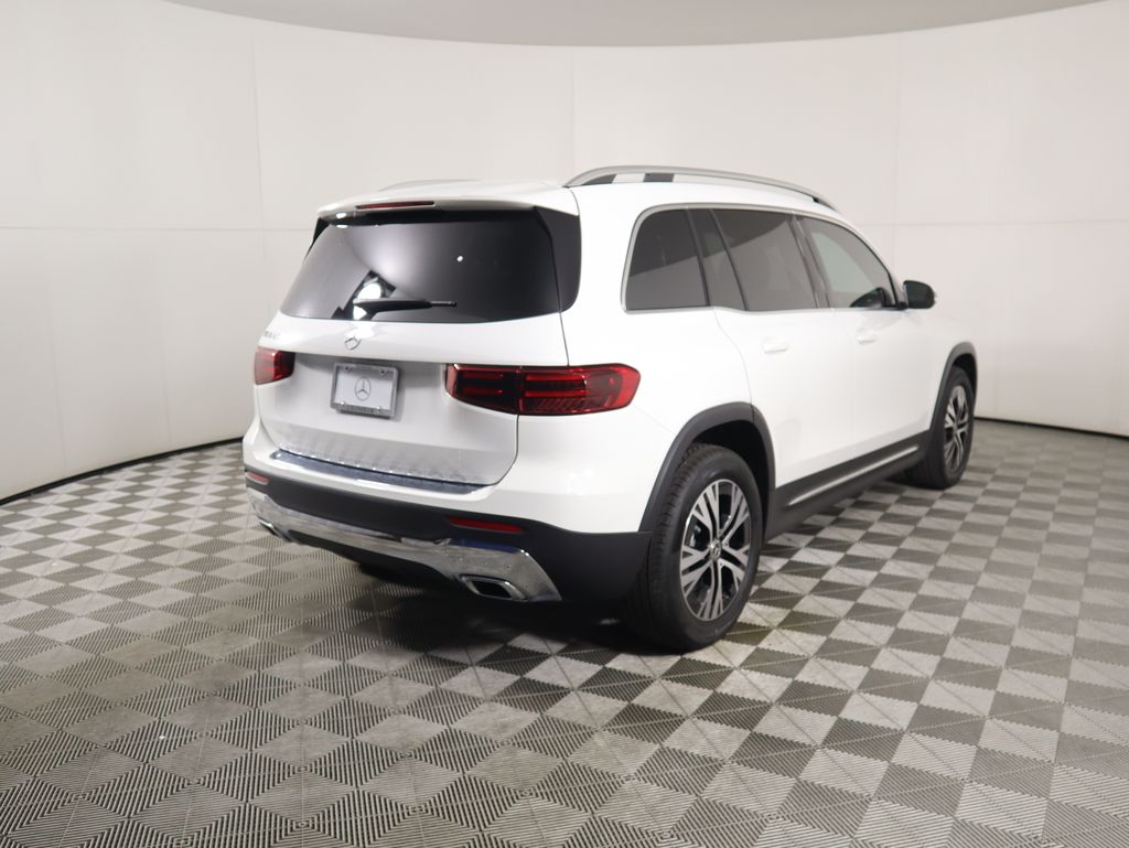 2026 Mercedes Benz GLB 250 photo 4