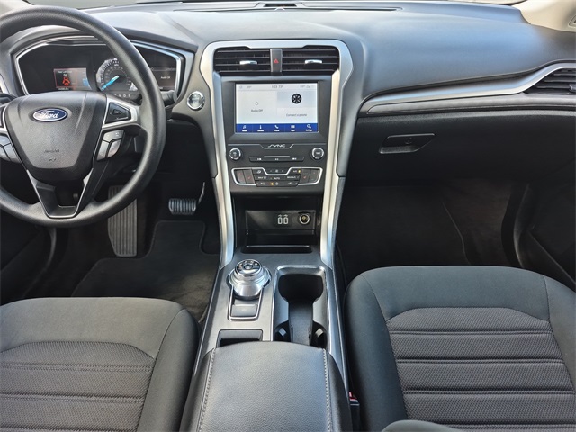 2020 Ford Fusion SE photo 12