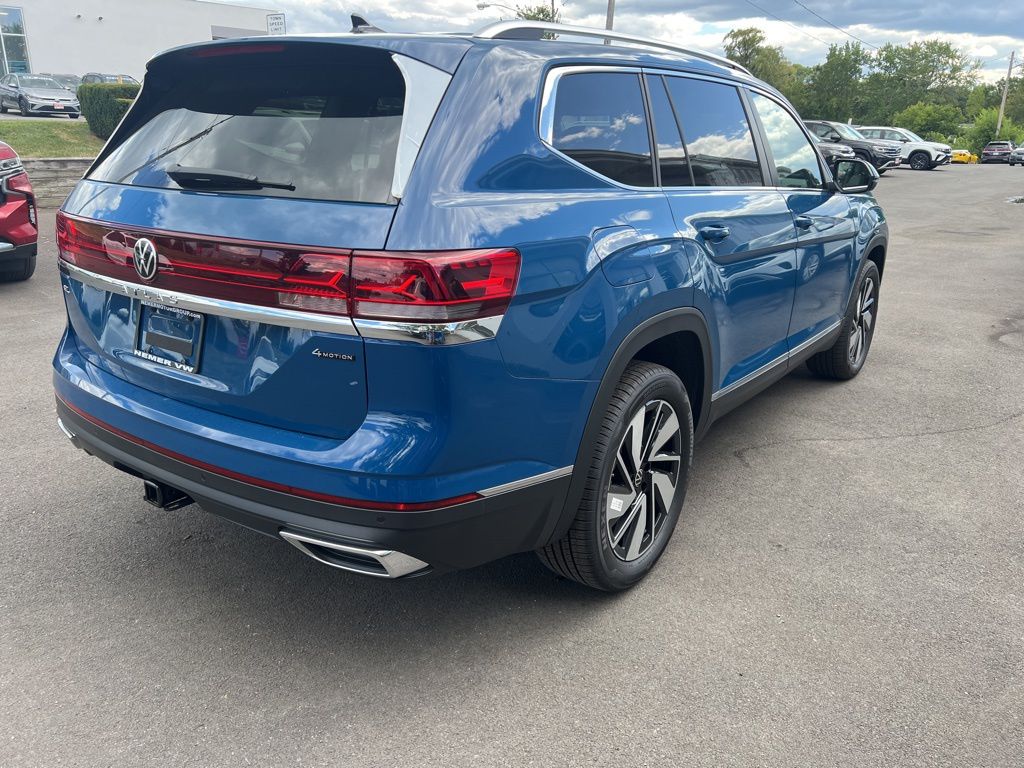 2026 Volkswagen Atlas SEL photo 6