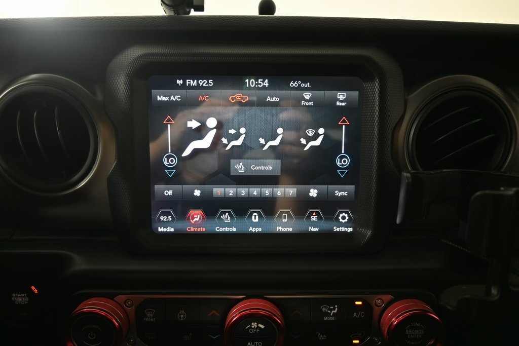 2022 Jeep Gladiator Sport photo 24