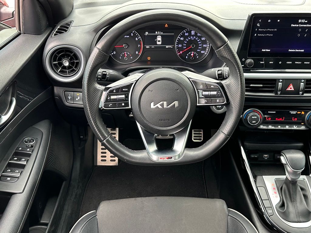 2023 Kia Forte GT-Line photo 6