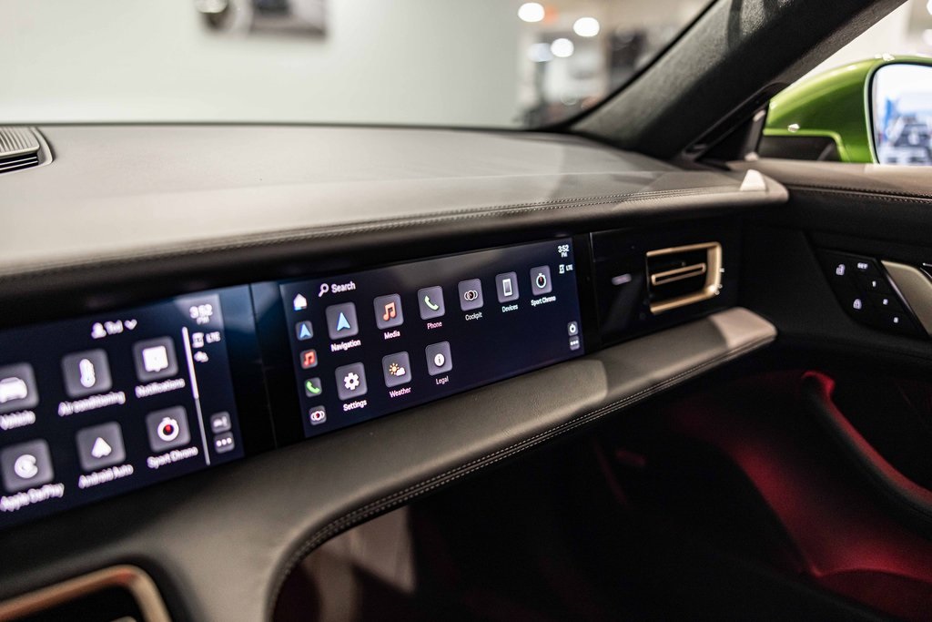 2023 PORSCHE TAYCAN - Image 30