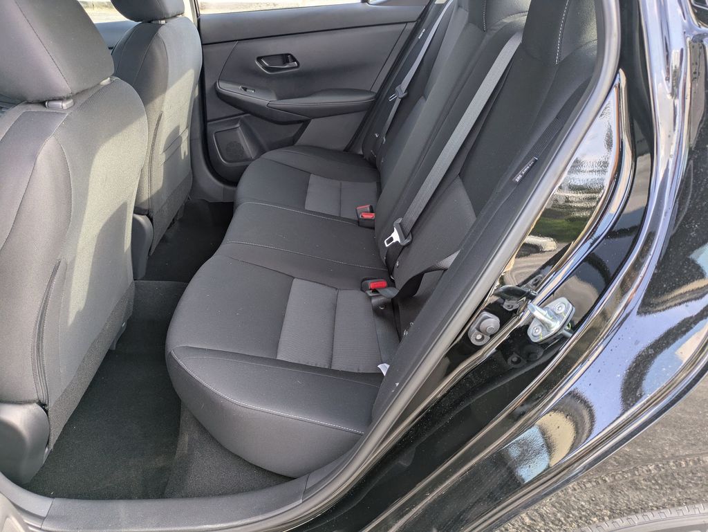 2025 Nissan Sentra SV photo 21
