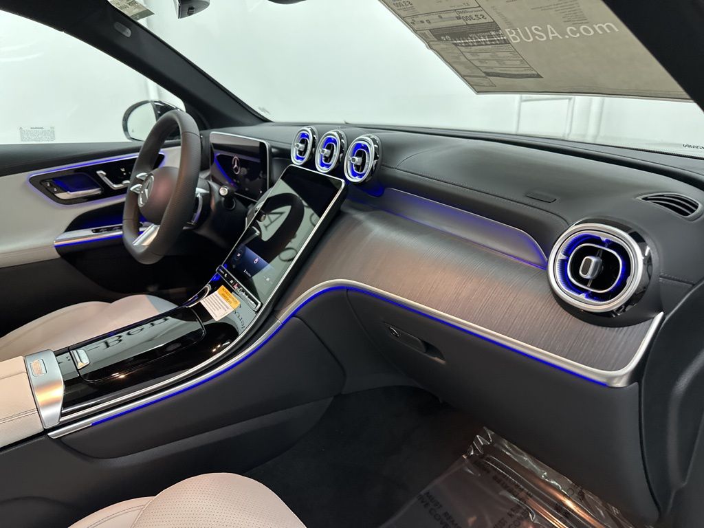 2026 Mercedes Benz GLC 300 photo 21