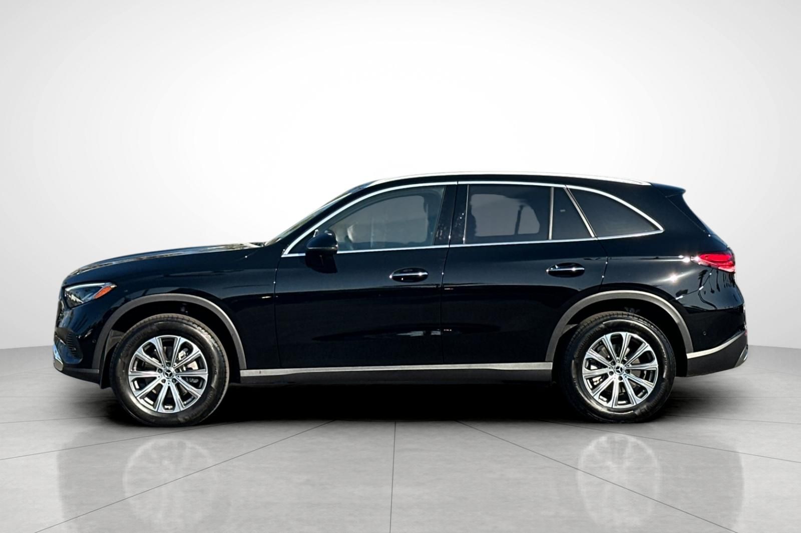 2025 Mercedes Benz GLC 300 photo 26