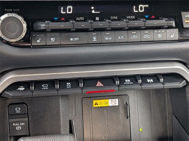 2022 Toyota Tundra Platinum photo 21