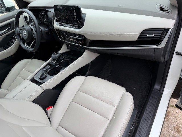 2023 Nissan Rogue SL photo 13