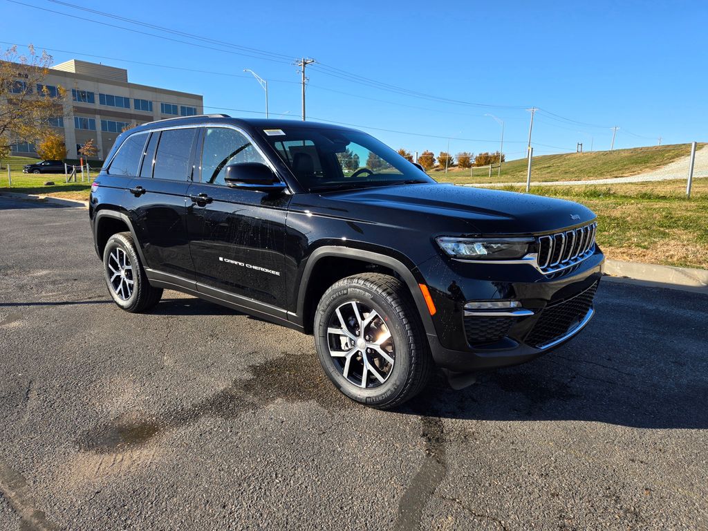 2025 Jeep Grand Cherokee Limited's photo
