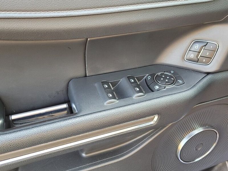 2024 Ford Expedition XLT photo 26