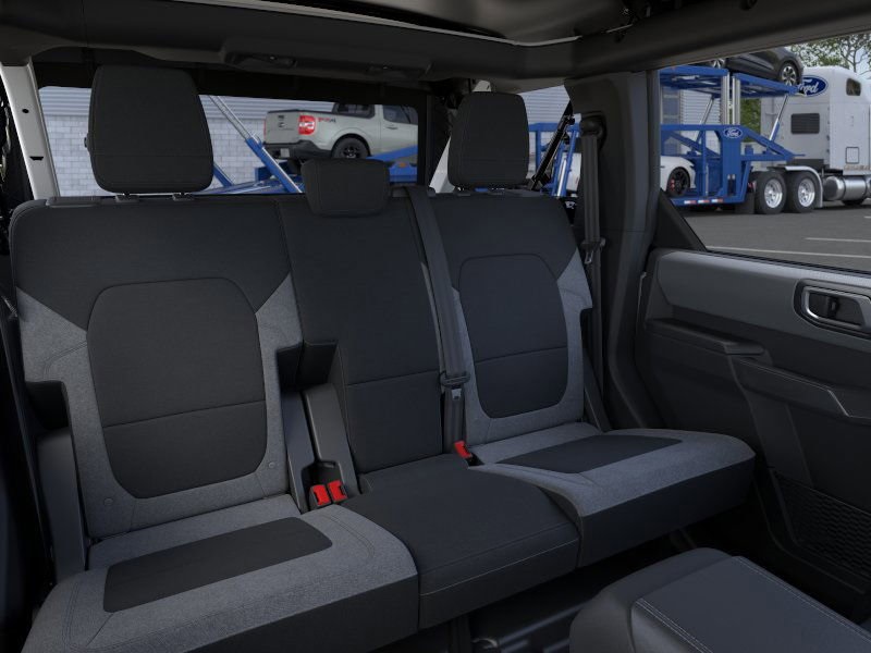 2025 Ford Bronco Base photo 10