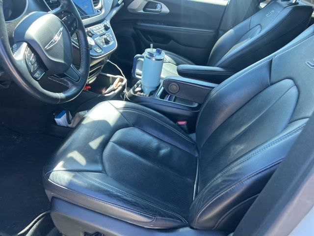 2020 Chrysler Pacifica Touring L photo 6