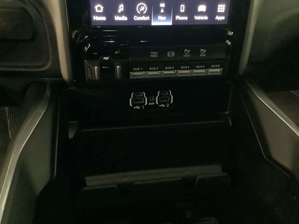 2024 Ram 2500 Laramie photo 21