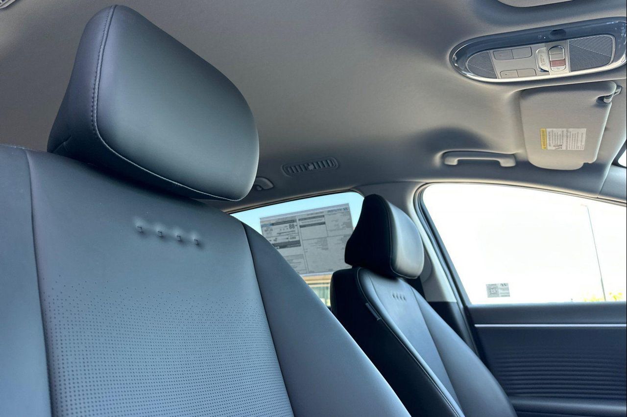 2026 Hyundai Ioniq SEL photo 16