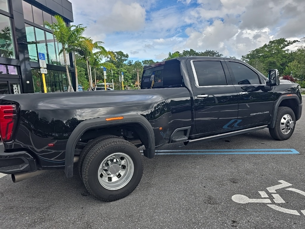 2024 Gmc Sierra HD Denali Ultimate photo 12