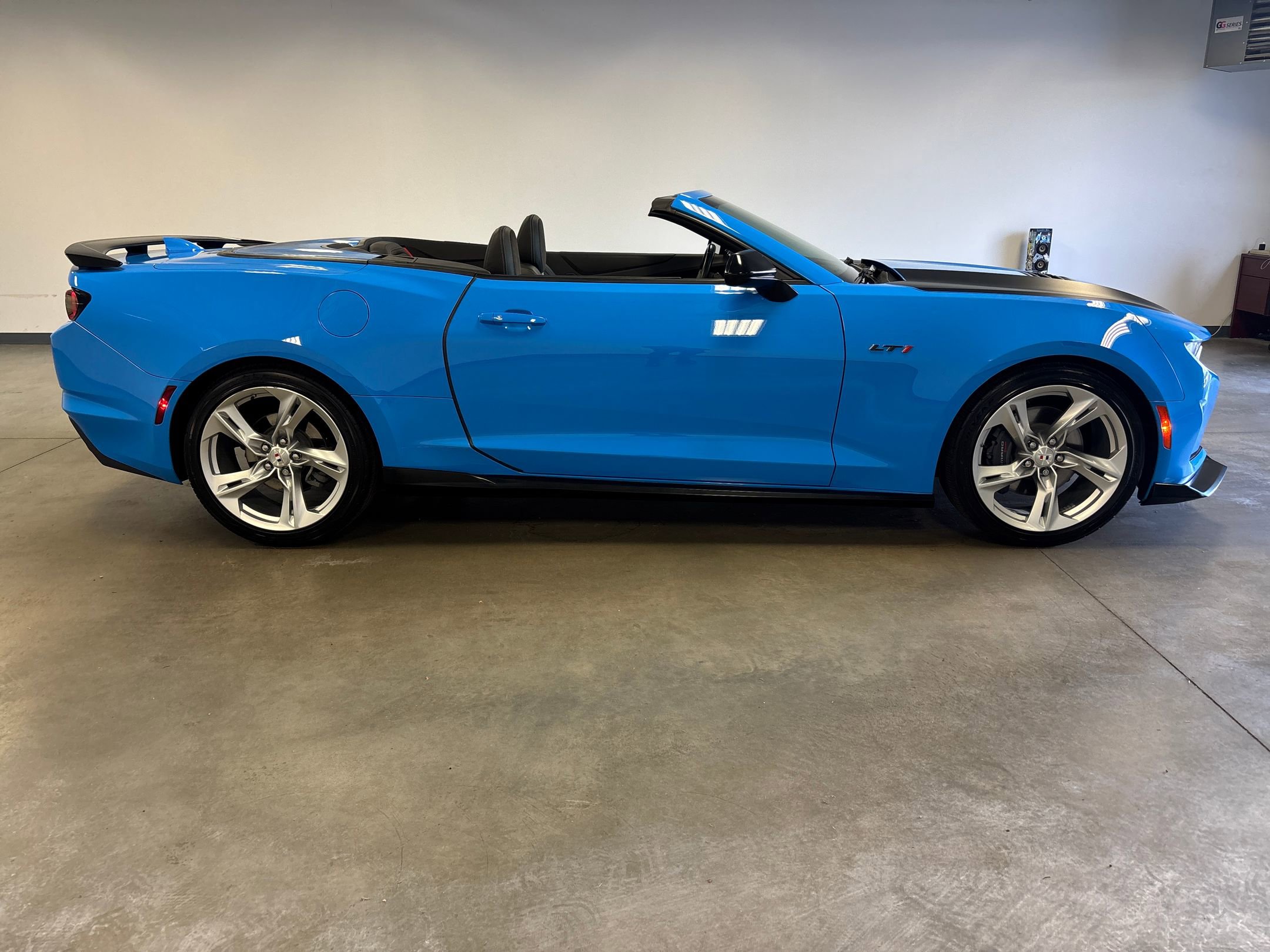 2022 Chevrolet Camaro LT1 photo 8