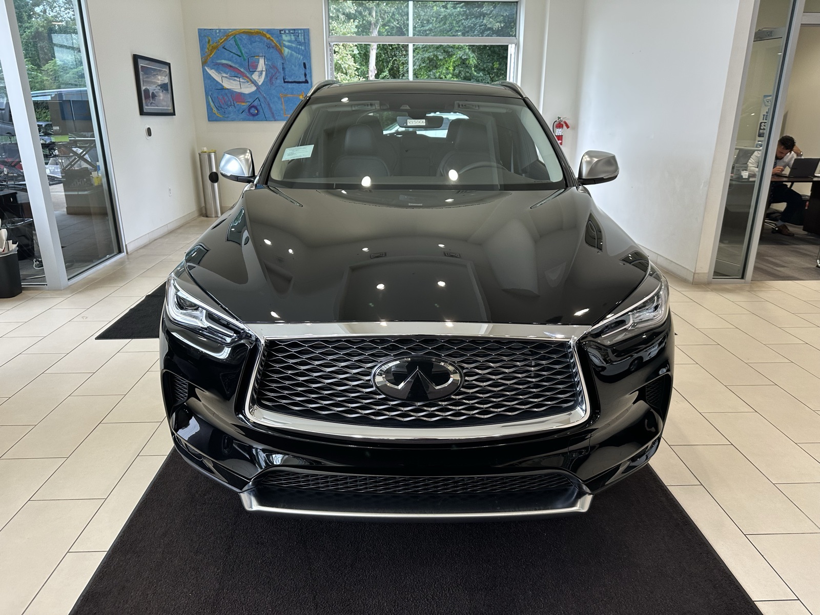 2025 Infiniti QX50 Luxe AWD photo 2