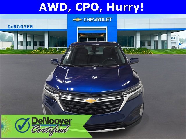 2022 Chevrolet Equinox LT photo 2