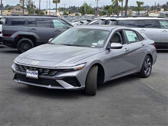 2025 Hyundai Elantra Hybrid Limited photo 3