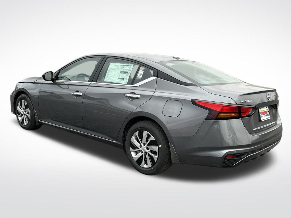 2025 Nissan Altima 2.5 S photo 2