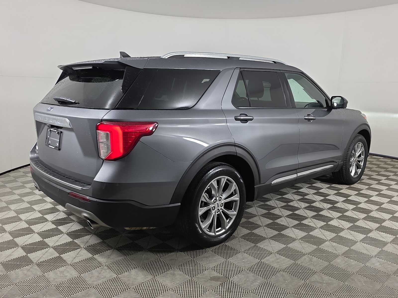 2022 Ford Explorer Limited photo 4