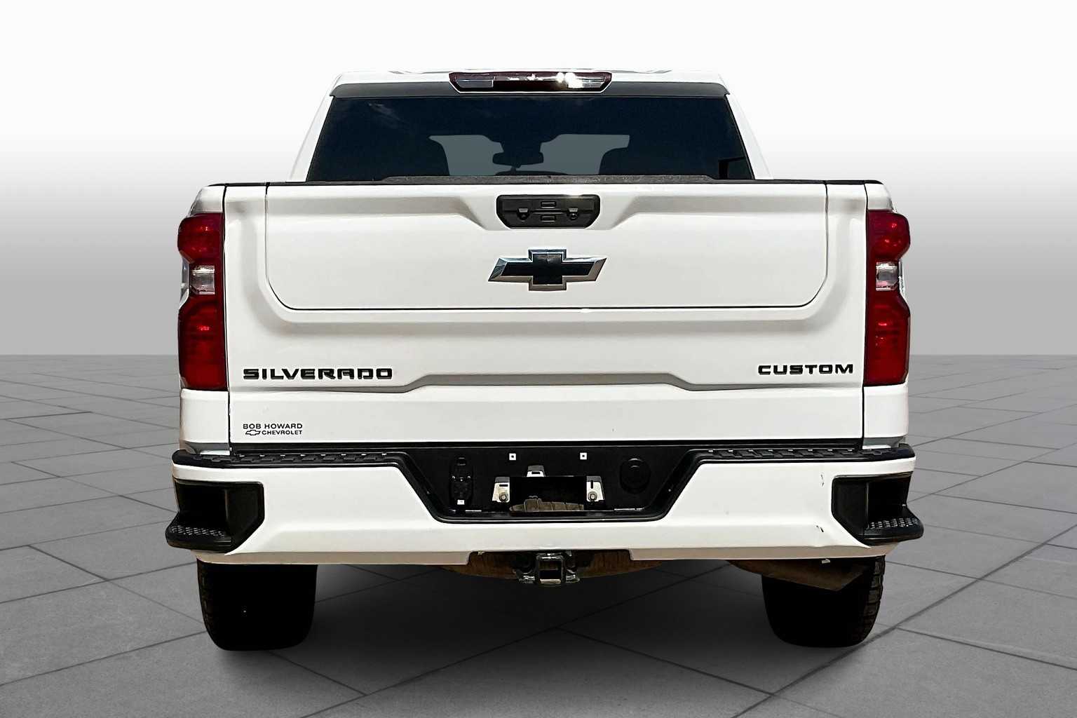 2024 Chevrolet Silverado 1500 Custom photo 4
