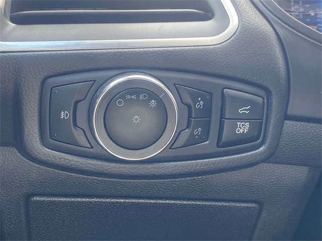 2024 Ford Edge Titanium photo 18