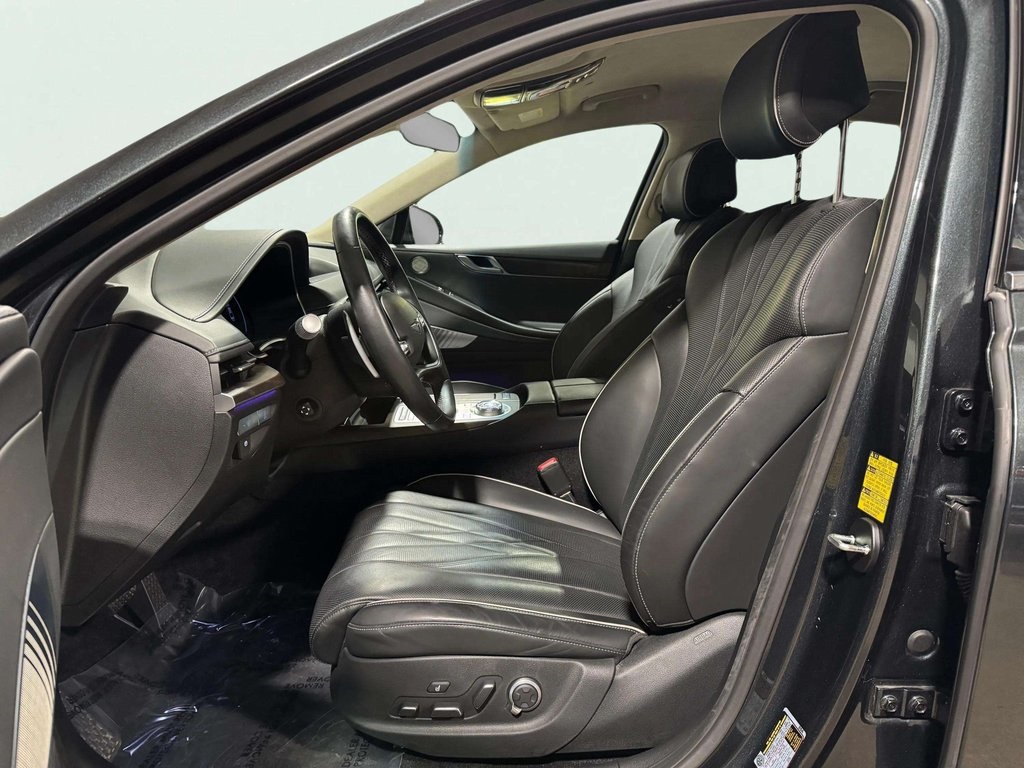 2023 Genesis GV80 photo 22