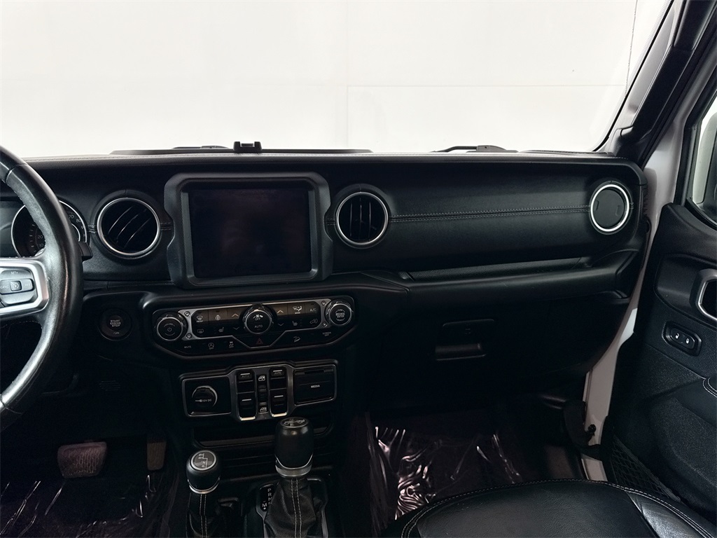 2019 Jeep Wrangler Unlimited Sahara photo 9