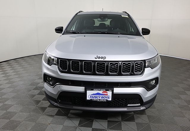 2025 Jeep Compass Latitude photo 2