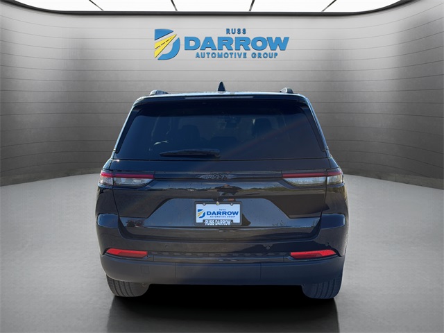 2025 Jeep Grand Cherokee Laredo photo 4