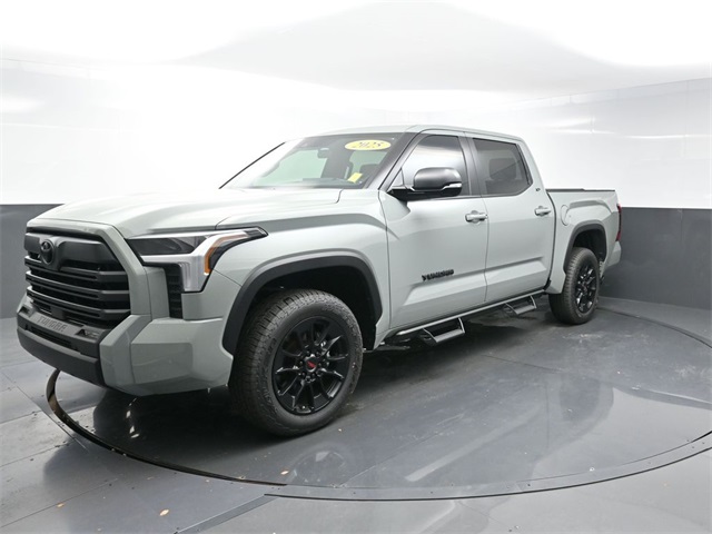 2025 Toyota Tundra SR5 photo 3