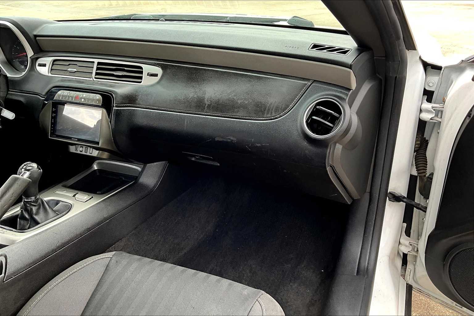 2014 Chevrolet Camaro LS photo 14
