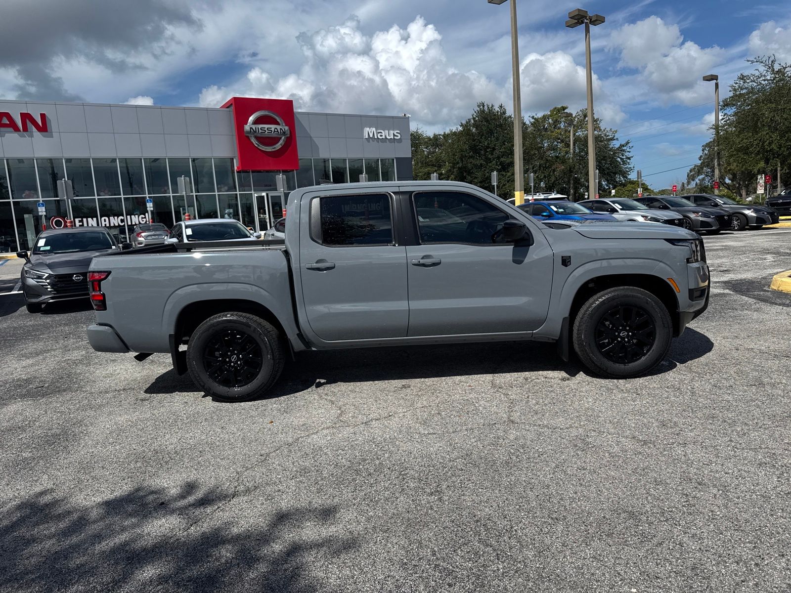 2026 Nissan Frontier SV photo 4