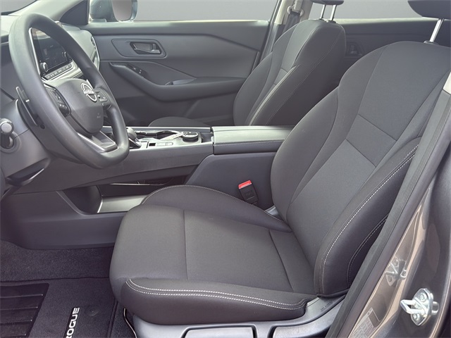 2026 Nissan Rogue S photo 15