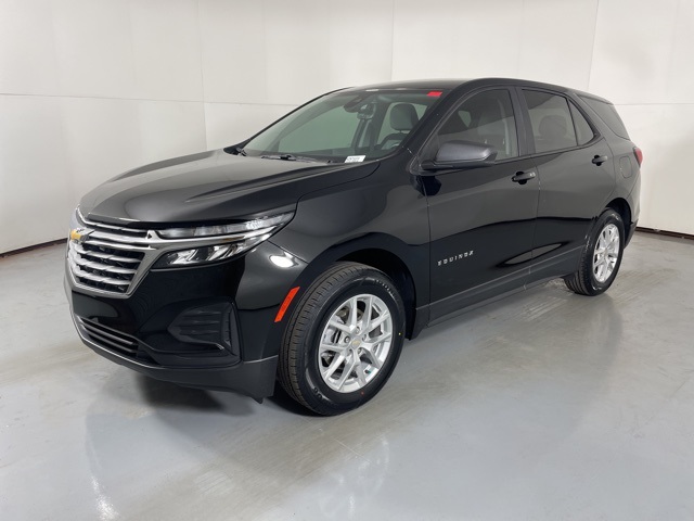 2023 Chevrolet Equinox LS photo 4